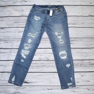 NWT NY&CO SOHO DISTRESSED CURVY BOYFRIEND JEANS 6